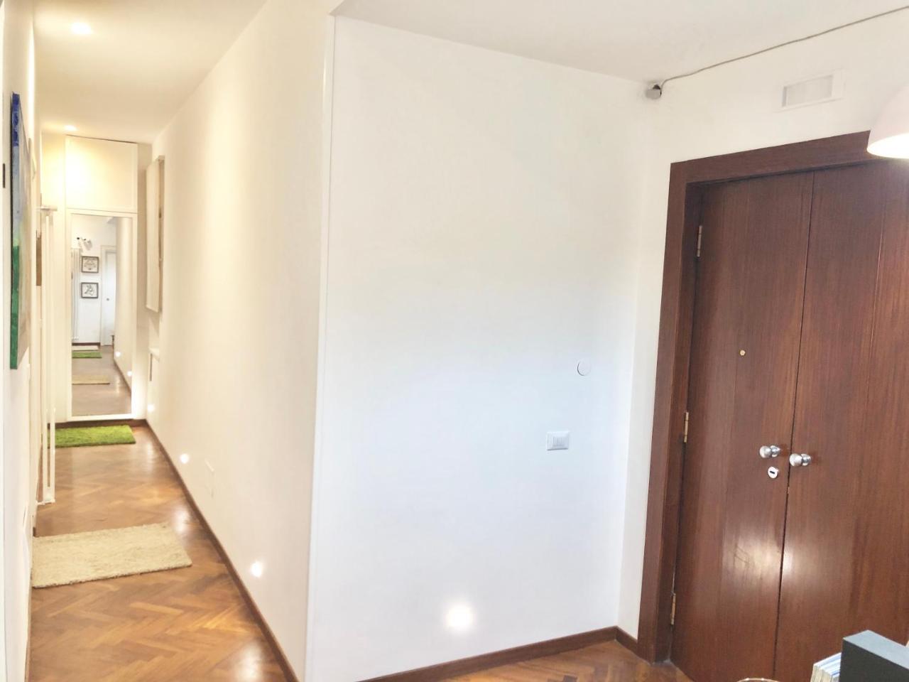 Hall Inn B&B In نابولي المظهر الخارجي الصورة