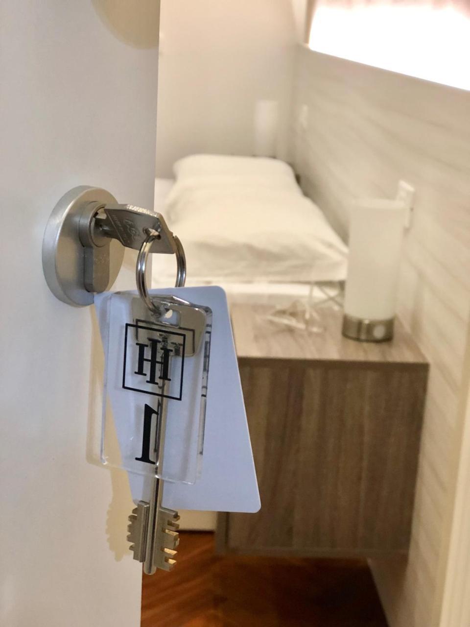 Hall Inn B&B In نابولي المظهر الخارجي الصورة